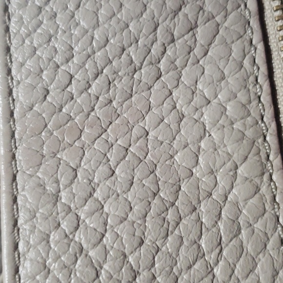 Kate Spade  tote light gray color - Picture 9 of 16